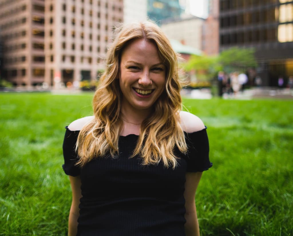 <em>Anna L., Paris, France</em>